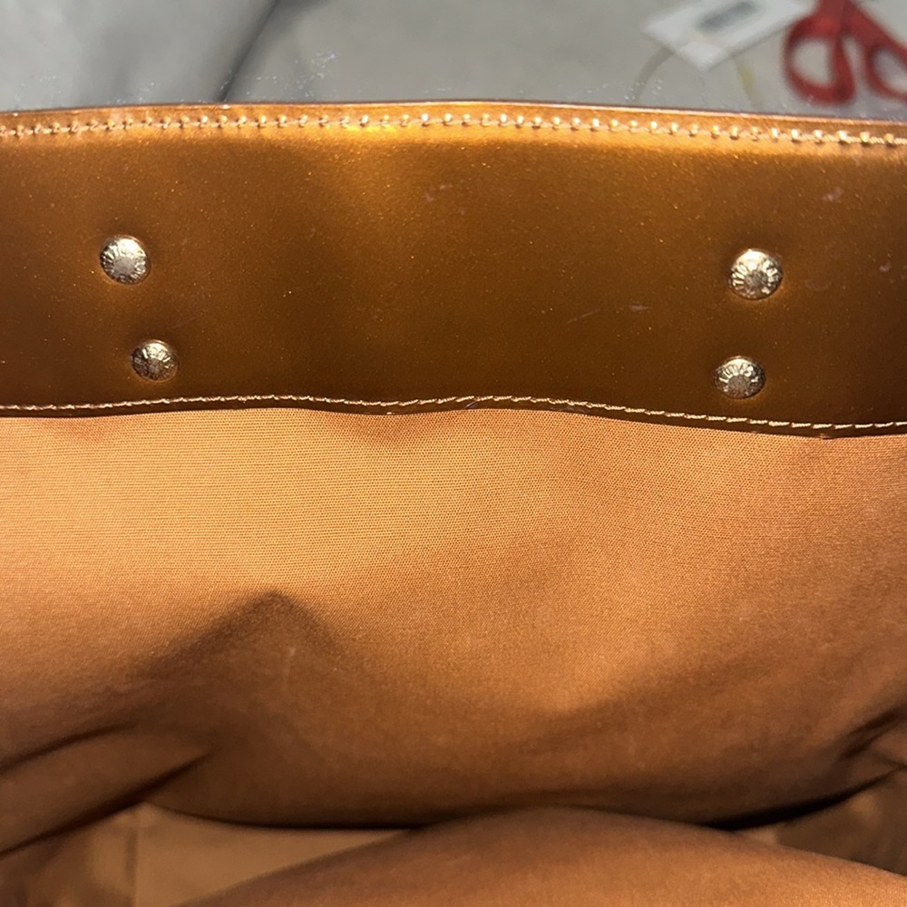 Louis Vuitton brown / metallic bronze monogram vernis tote bag 13.25 x 10 x 4.25 - Picture 13 of 17